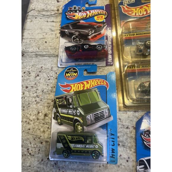 Hot Wheels Lot of 10 , 5 Vintage and 1 extra - Picture 4 of 13